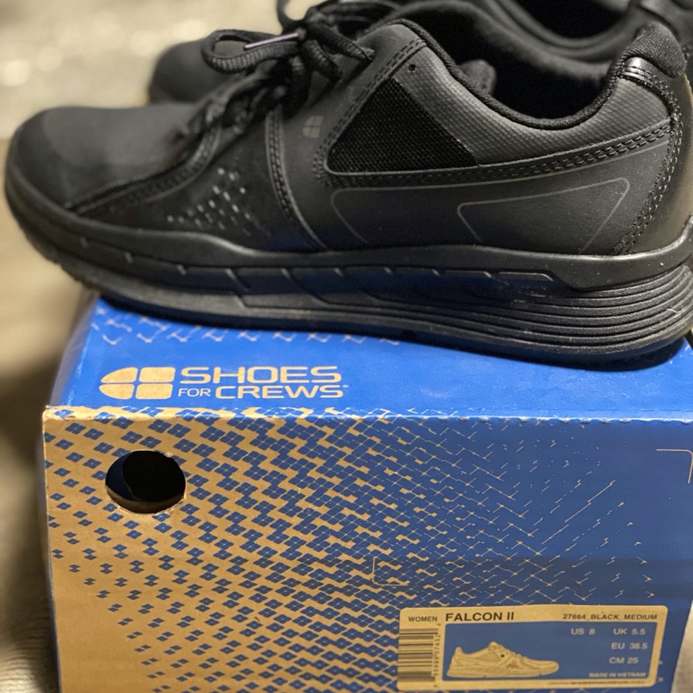 Shoes for crews (McDonalds) Falcon 11 work shoes oil resistant and slip proof